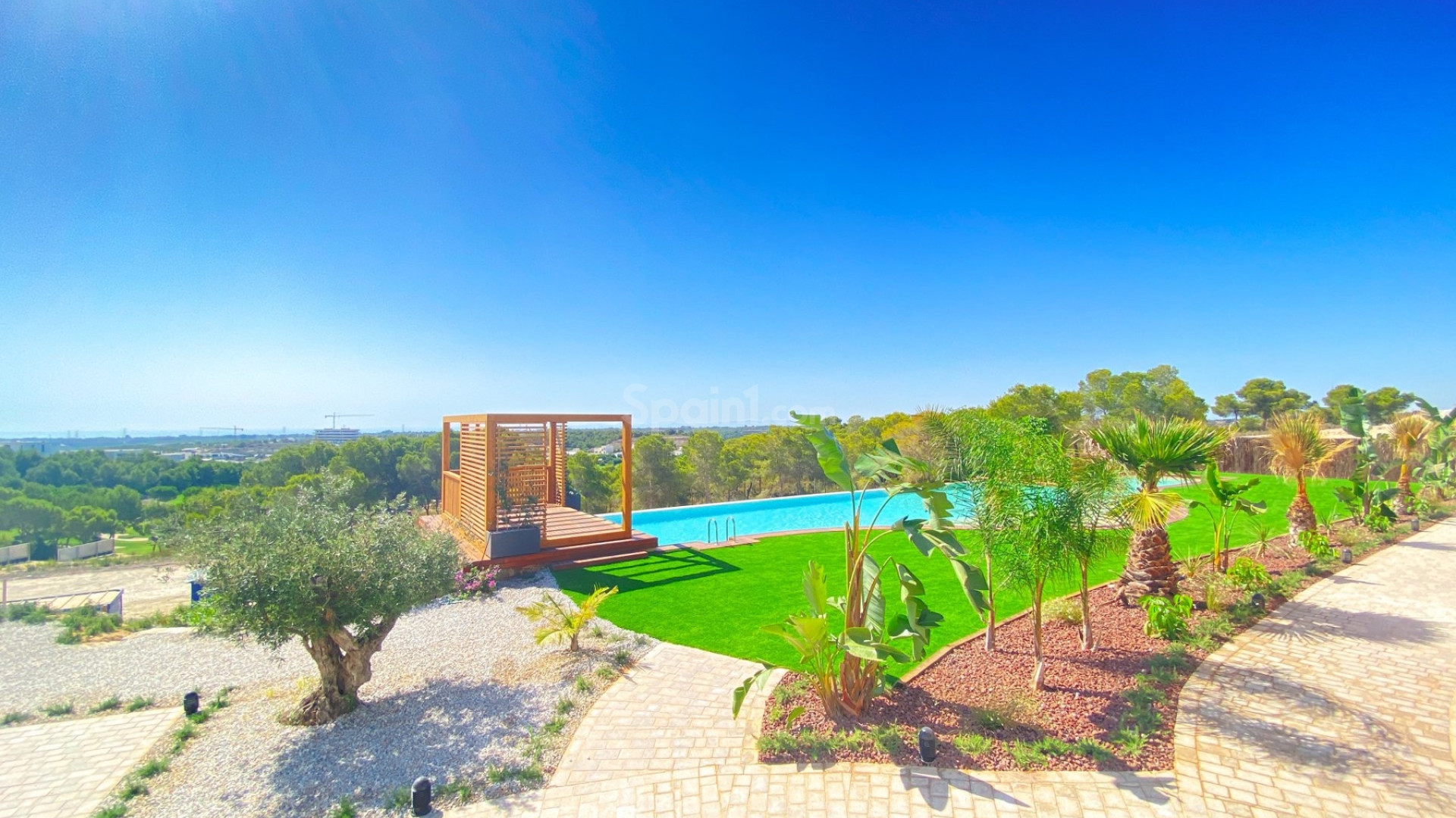 Resale - Apartment -
Las Colinas