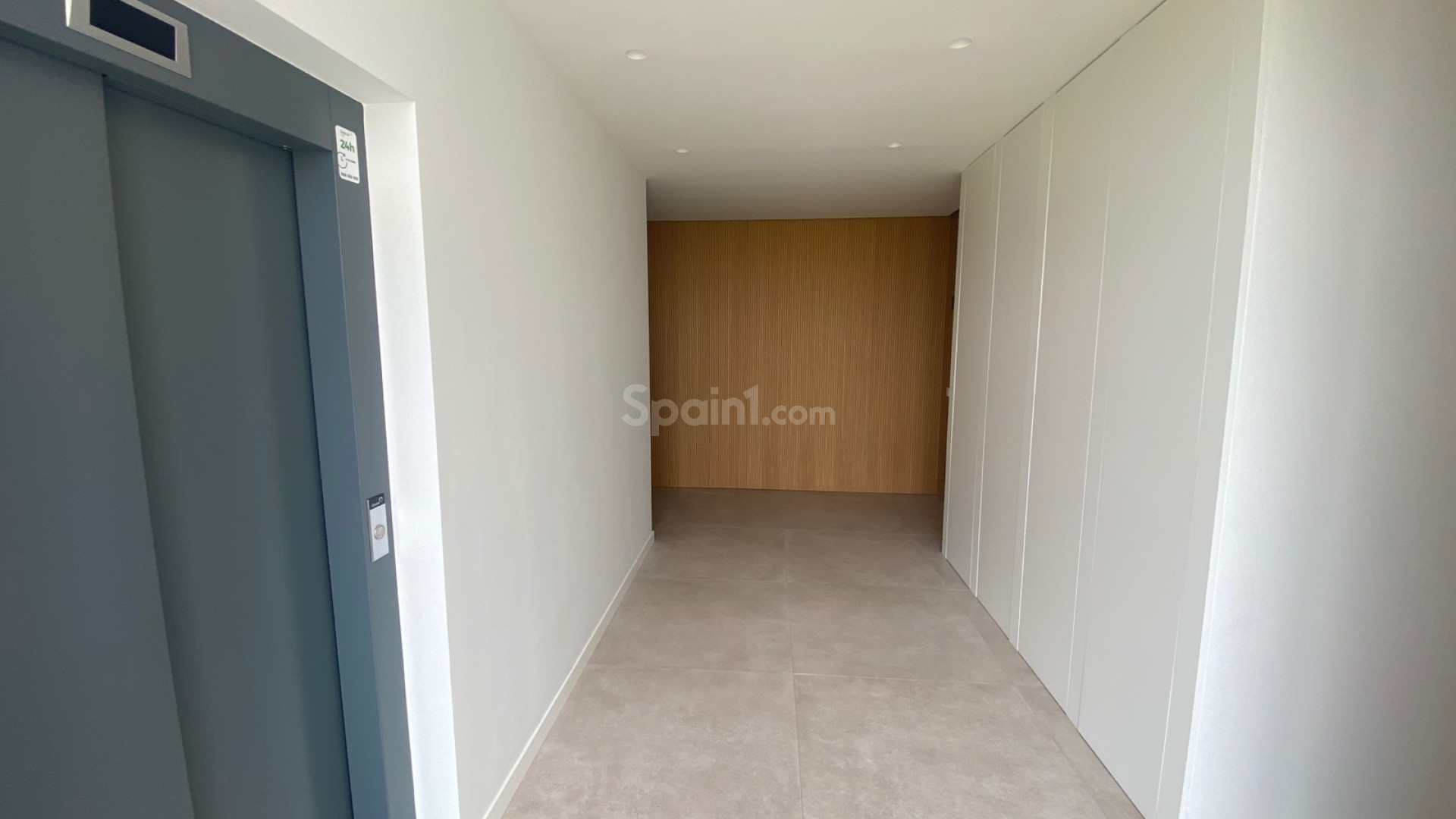 Resale - Apartment -
Las Colinas