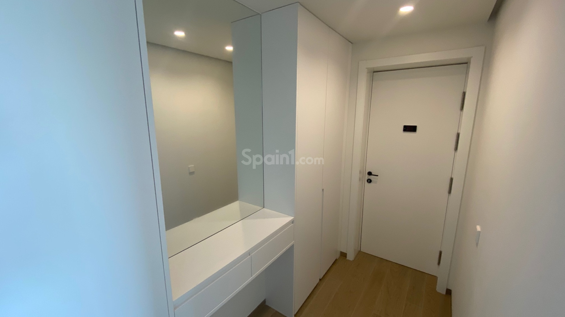 Resale - Apartment -
Las Colinas