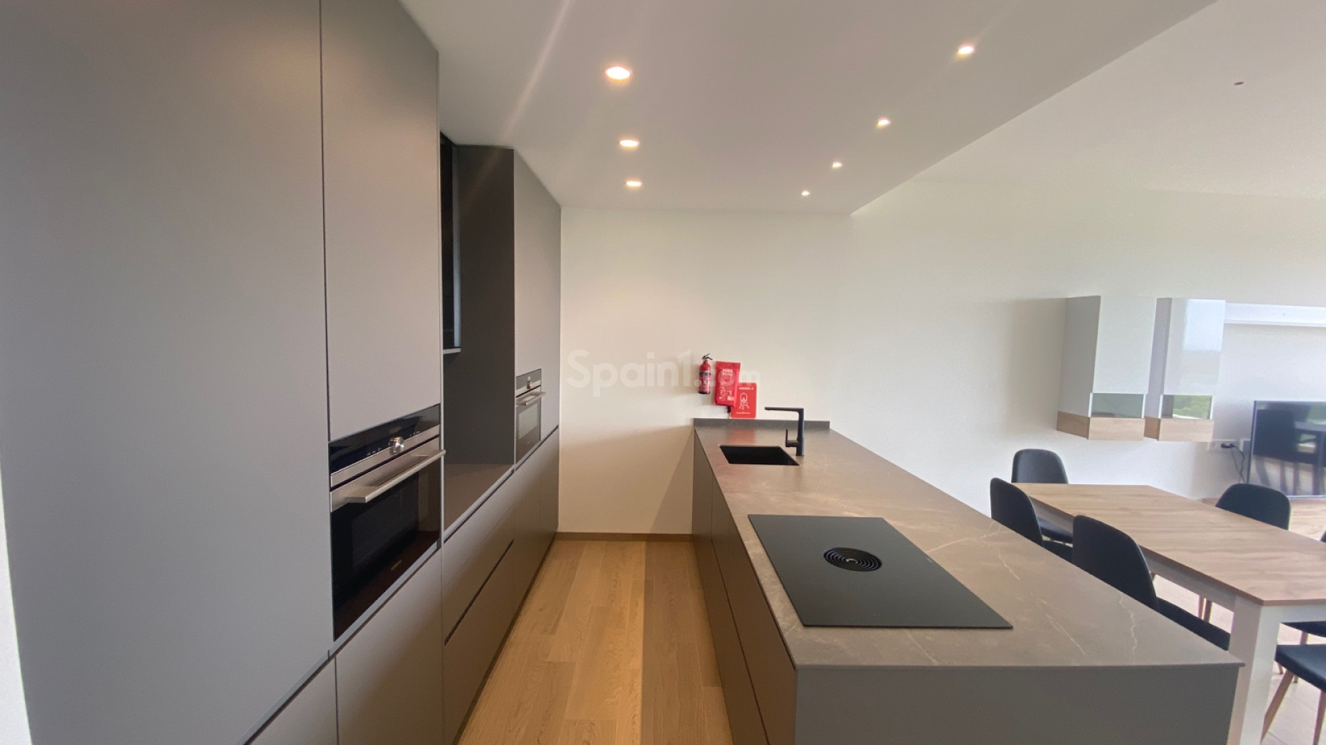 Resale - Apartment -
Las Colinas