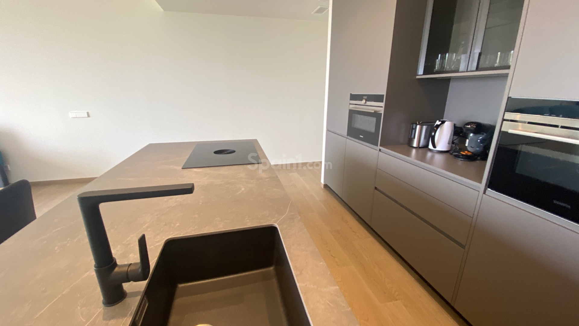 Resale - Apartment -
Las Colinas