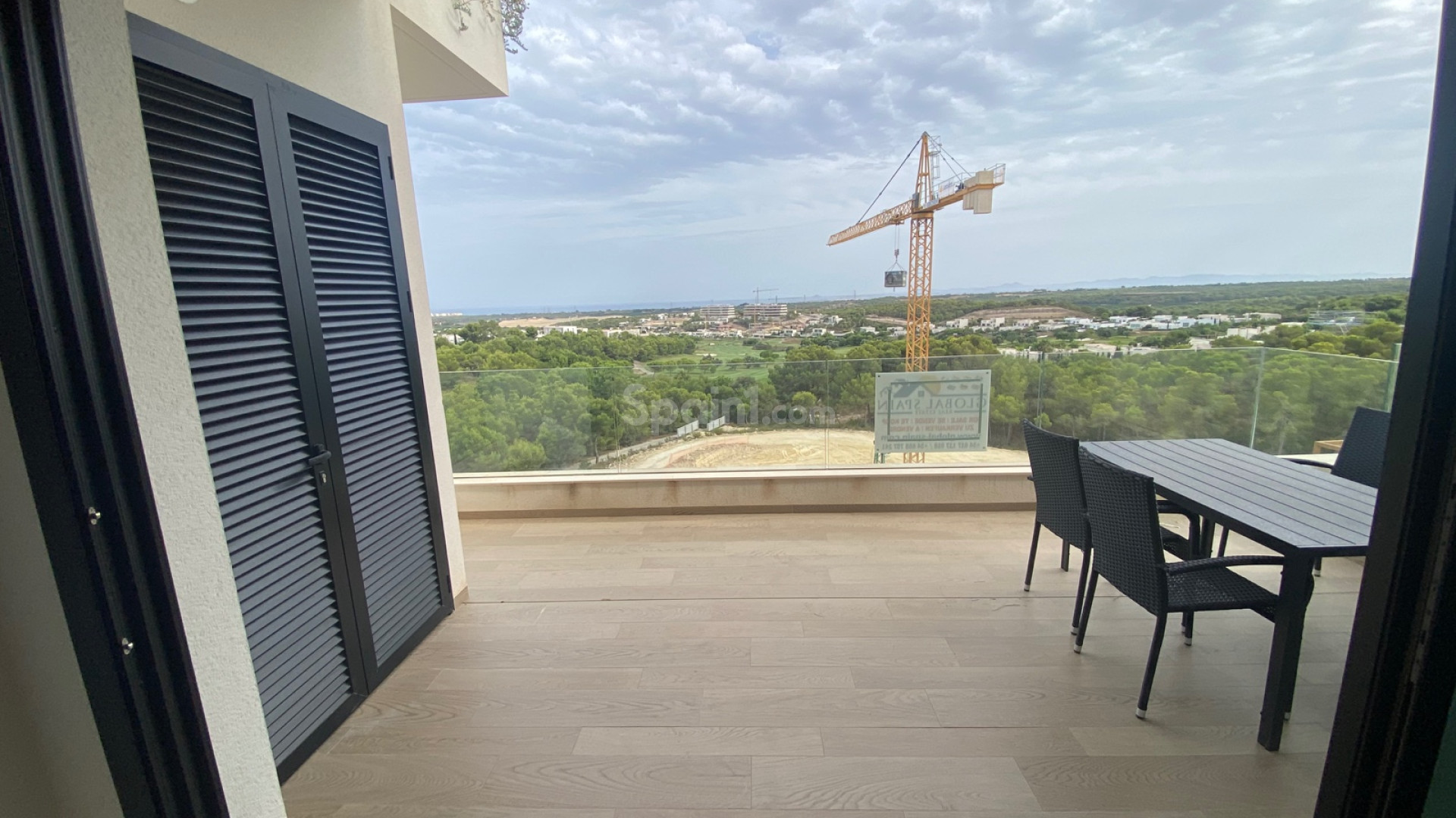 Resale - Apartment -
Las Colinas