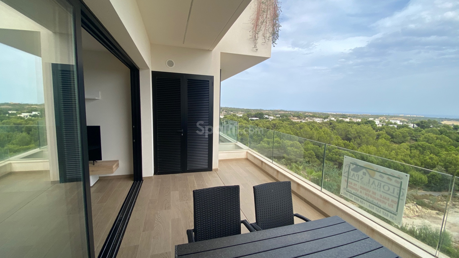 Resale - Apartment -
Las Colinas