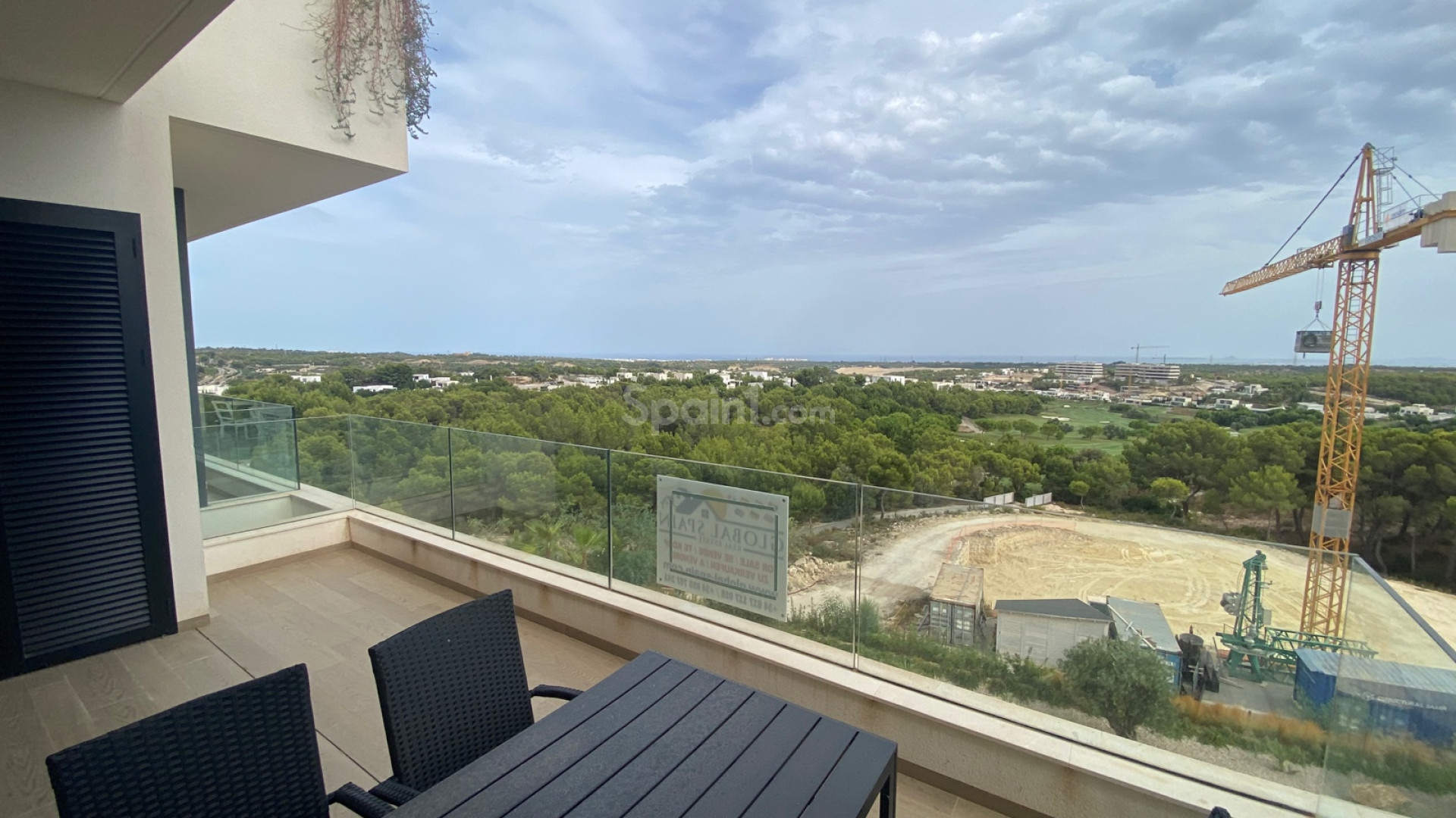 Resale - Apartment -
Las Colinas
