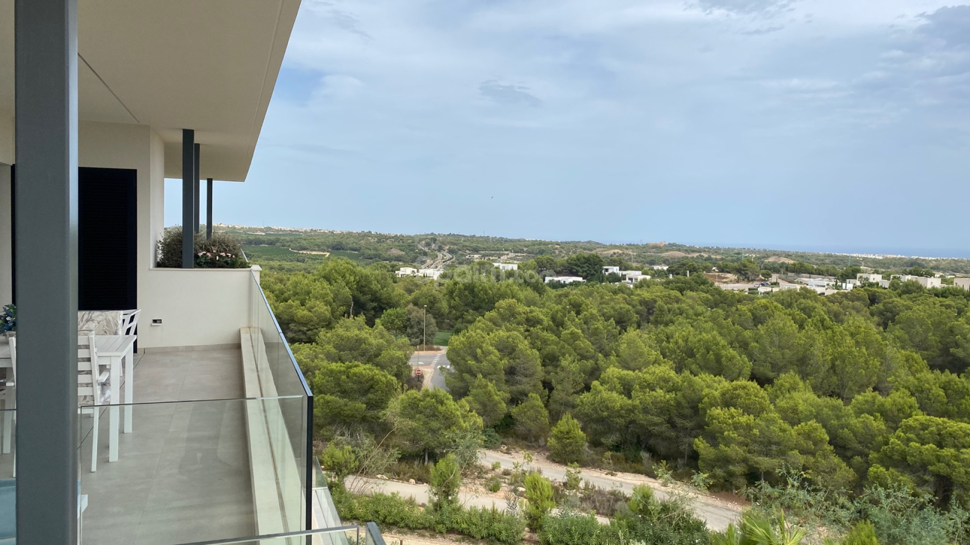Resale - Apartment -
Las Colinas