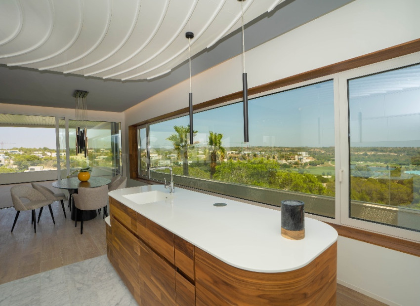 Resale - Apartment -
Las Colinas