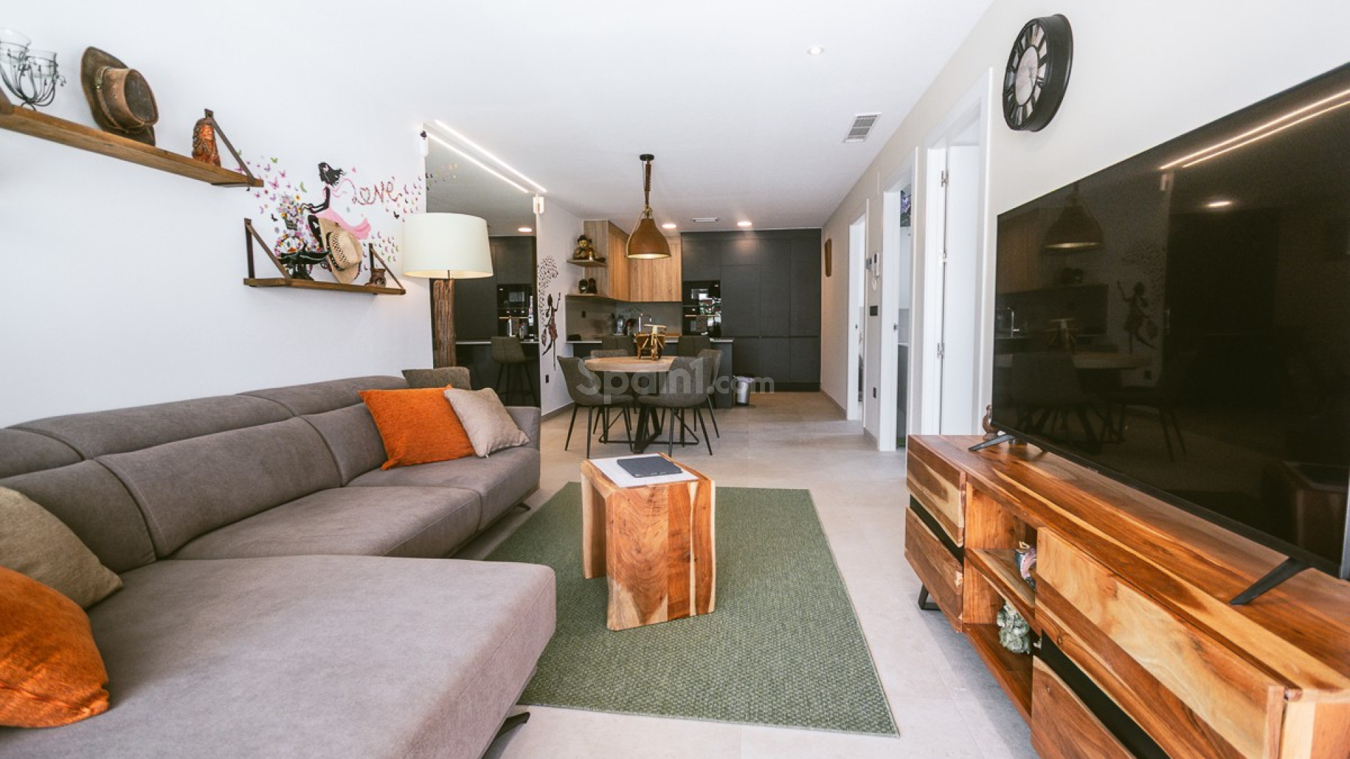 Resale - Apartment -
Lo Crispin