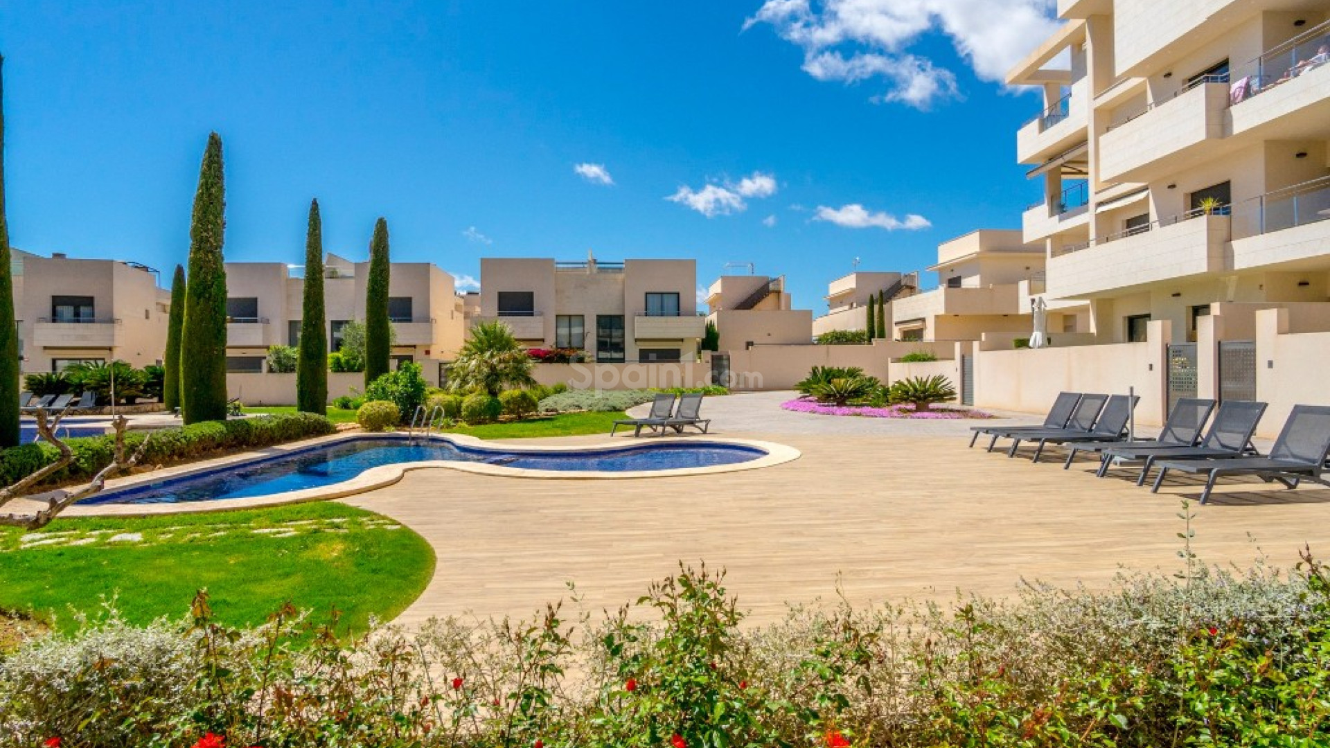 Resale - Apartment -
Los Dolses