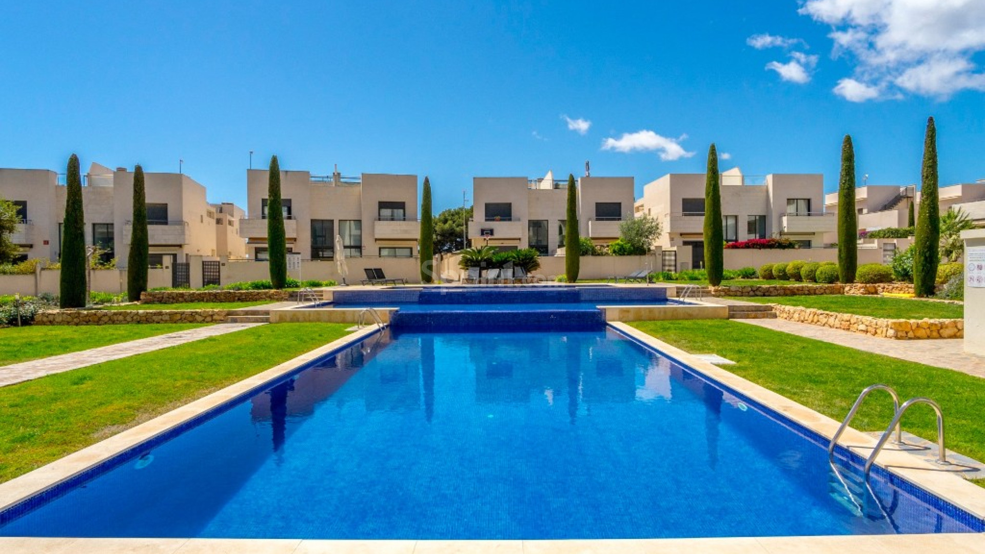 Resale - Apartment -
Los Dolses