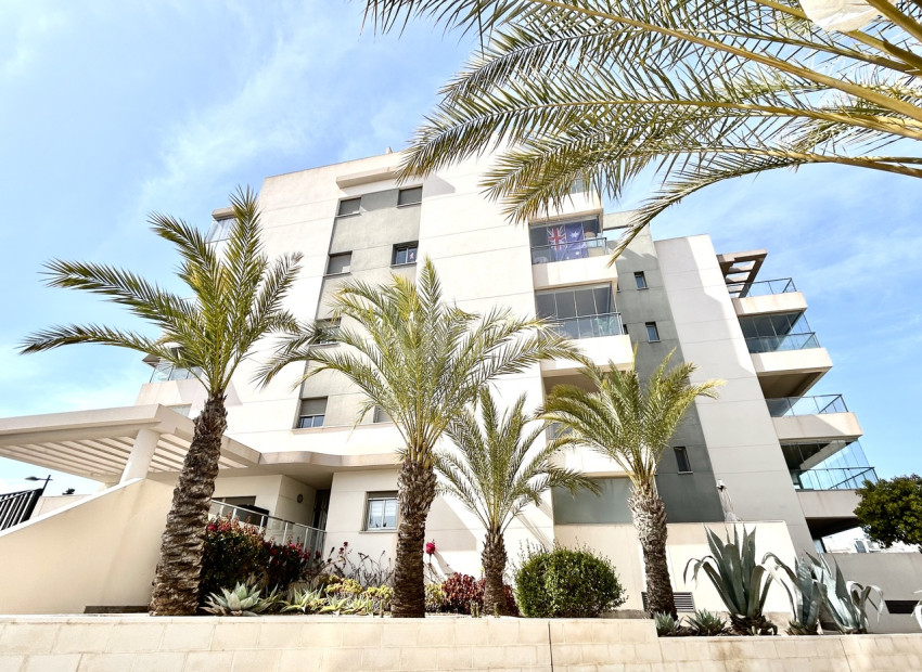 Resale - Apartment -
Los Dolses