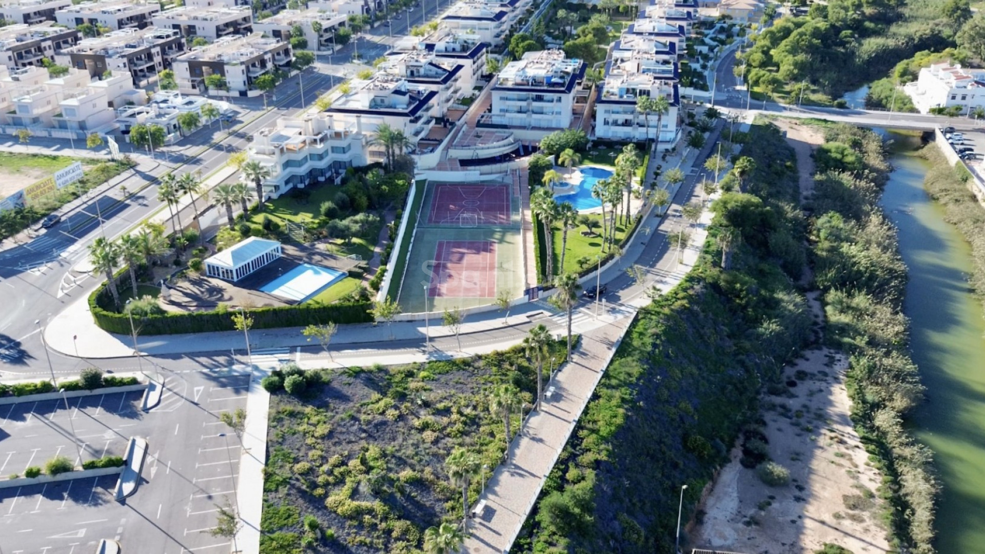 Resale - Apartment -
Mil Palmeras