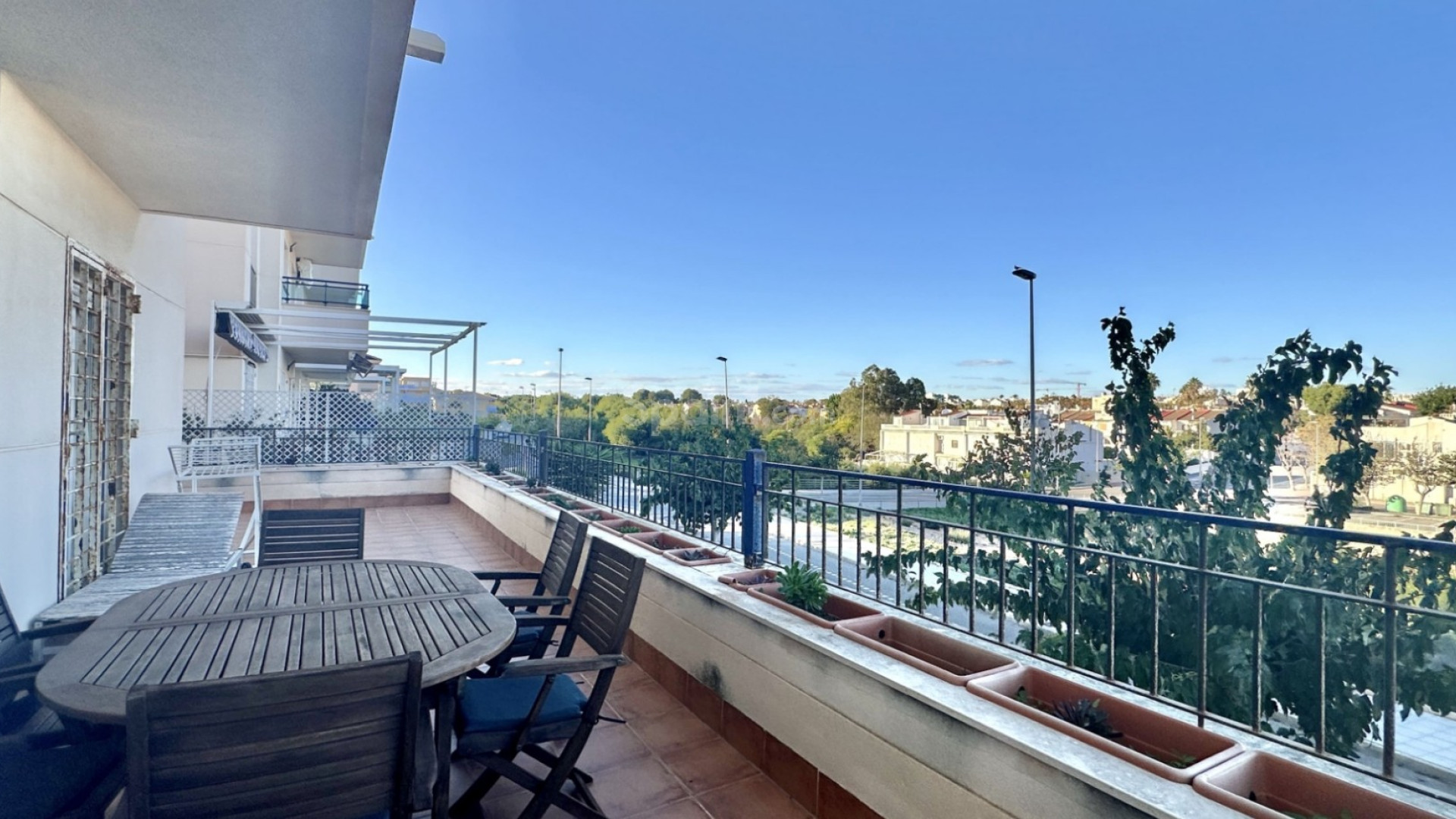 Resale - Apartment -
Mil Palmeras