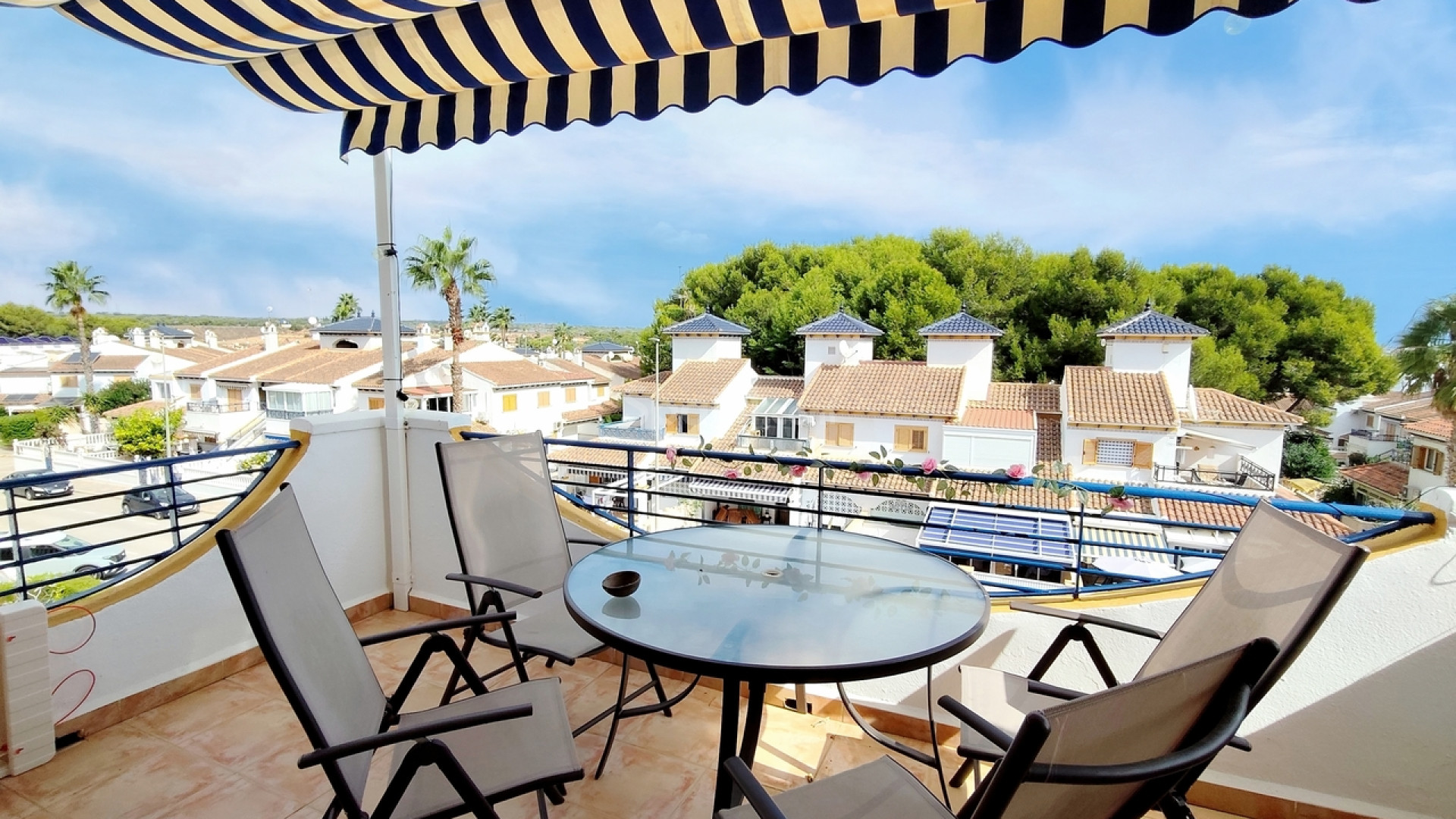 Resale - Apartment -
Mil Palmeras
