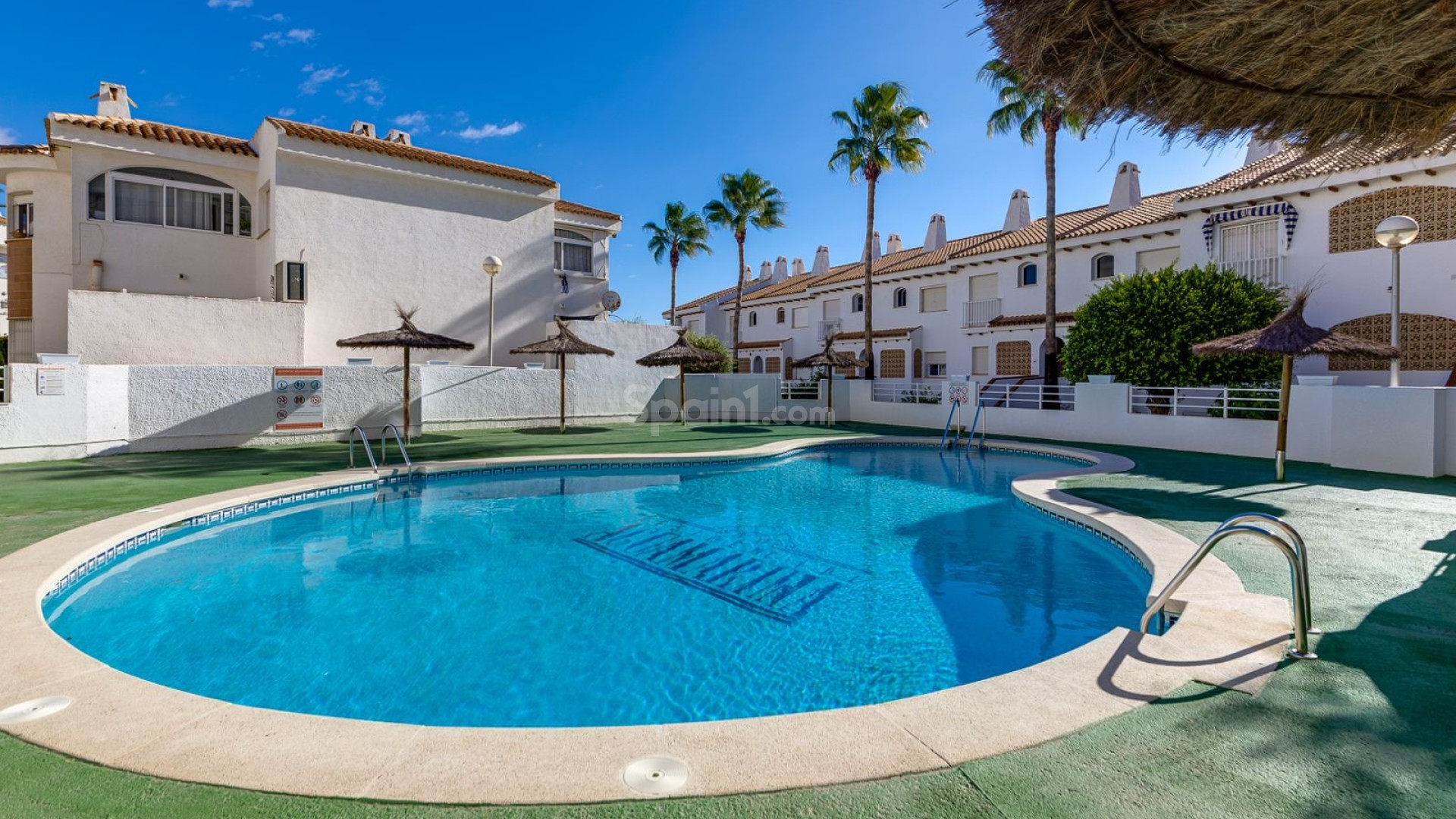 Resale - Apartment -
Orihuela Costa - Cabo Roig