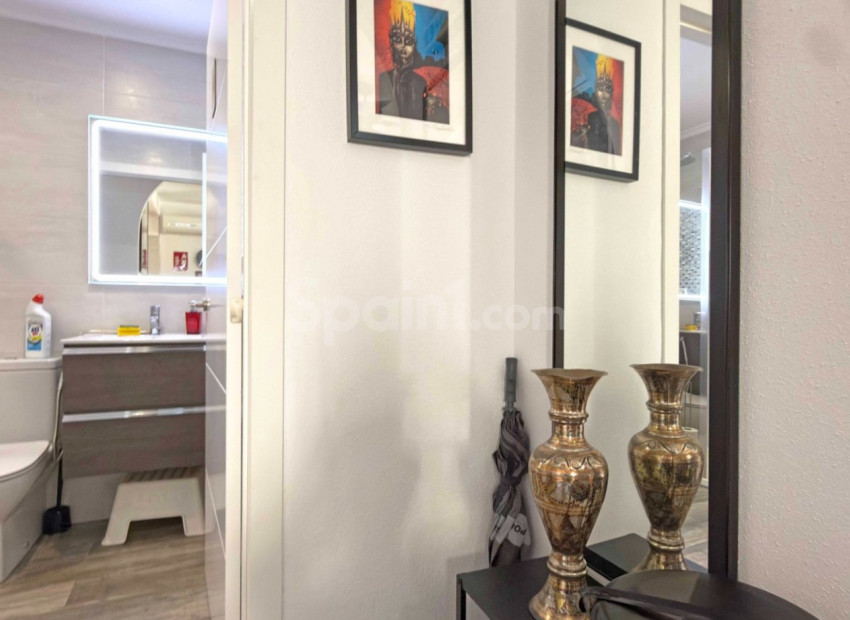 Resale - Apartment -
Orihuela Costa - La Zenia