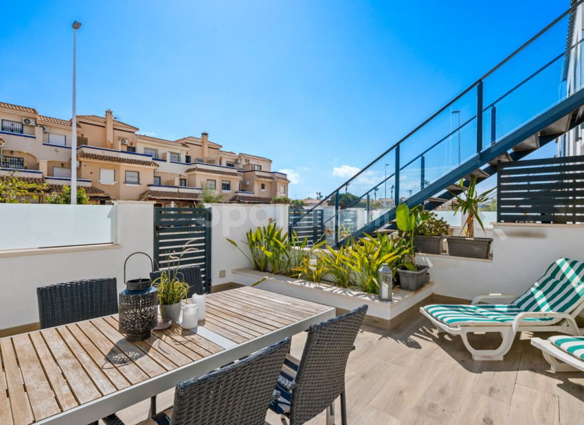 Resale - Apartment -
Orihuela Costa - La Zenia