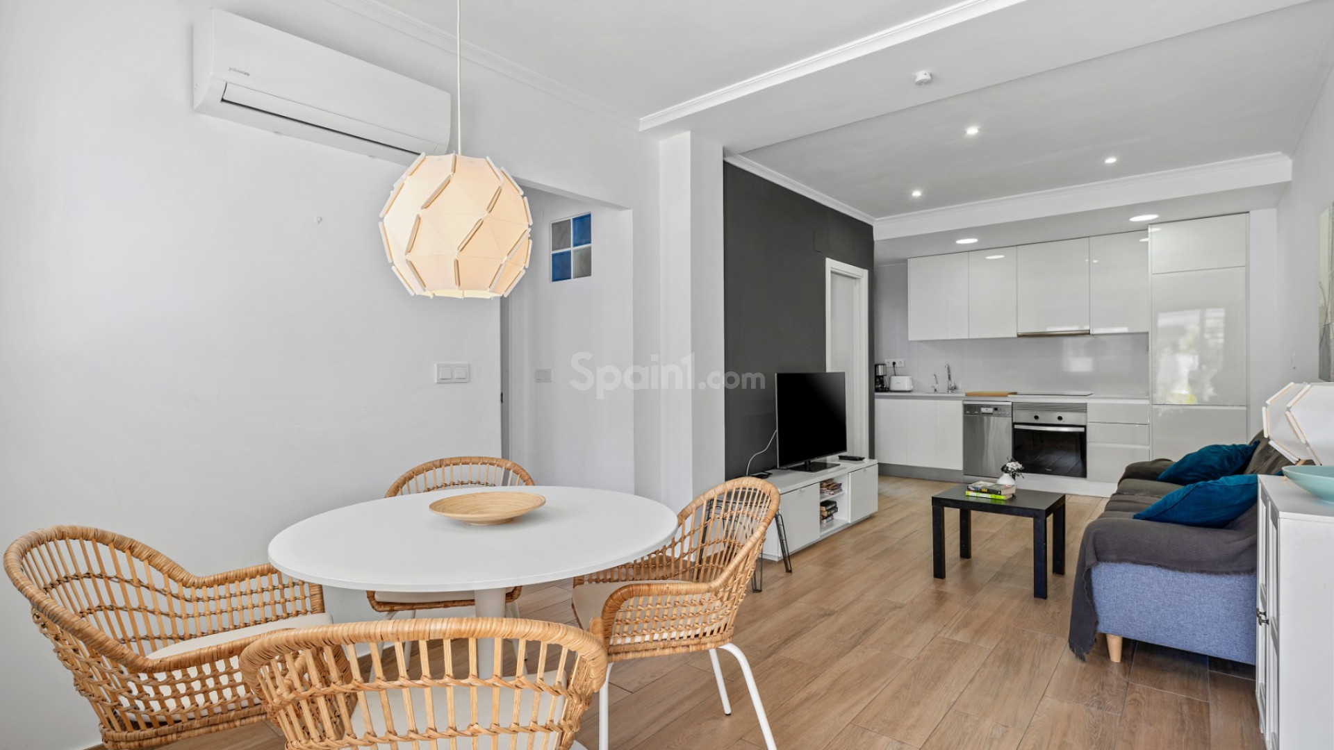 Resale - Apartment -
Orihuela Costa - La Zenia