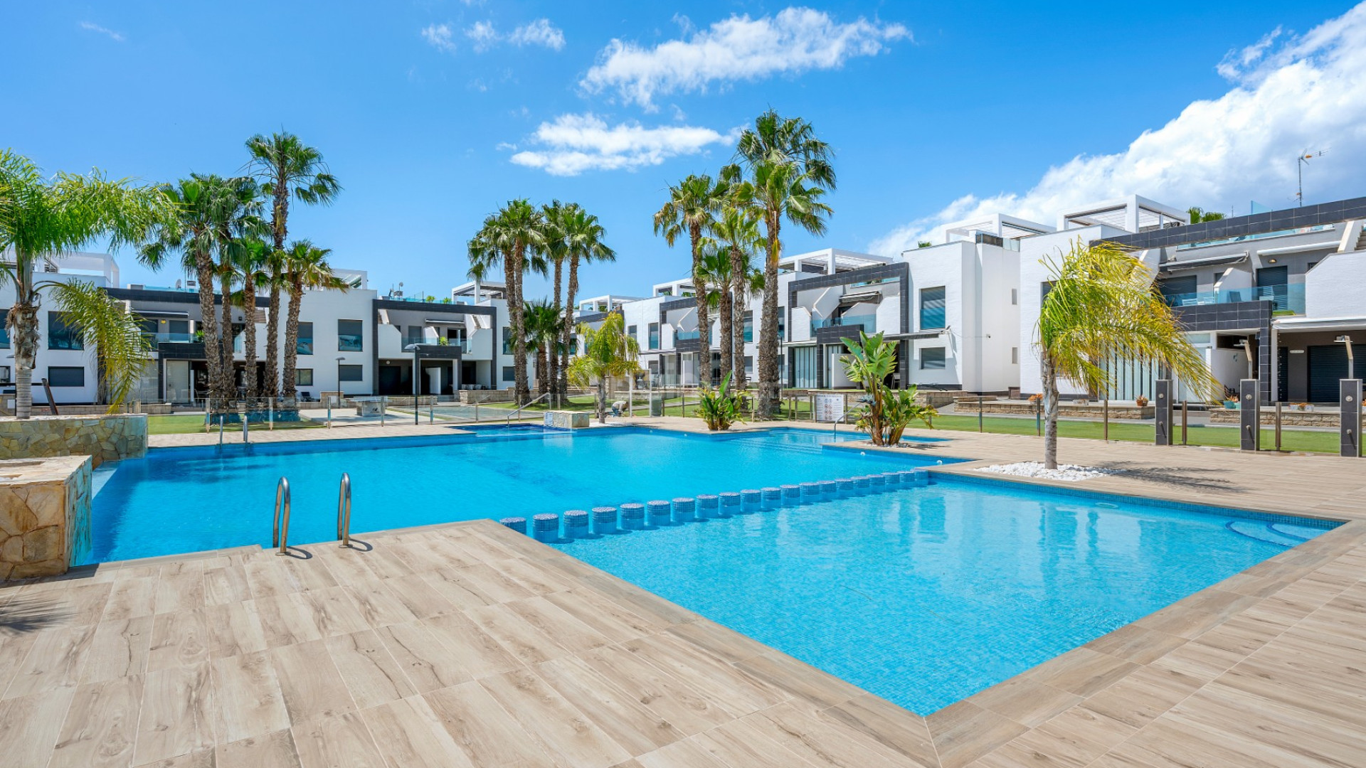 Resale - Apartment -
Orihuela Costa - La Zenia