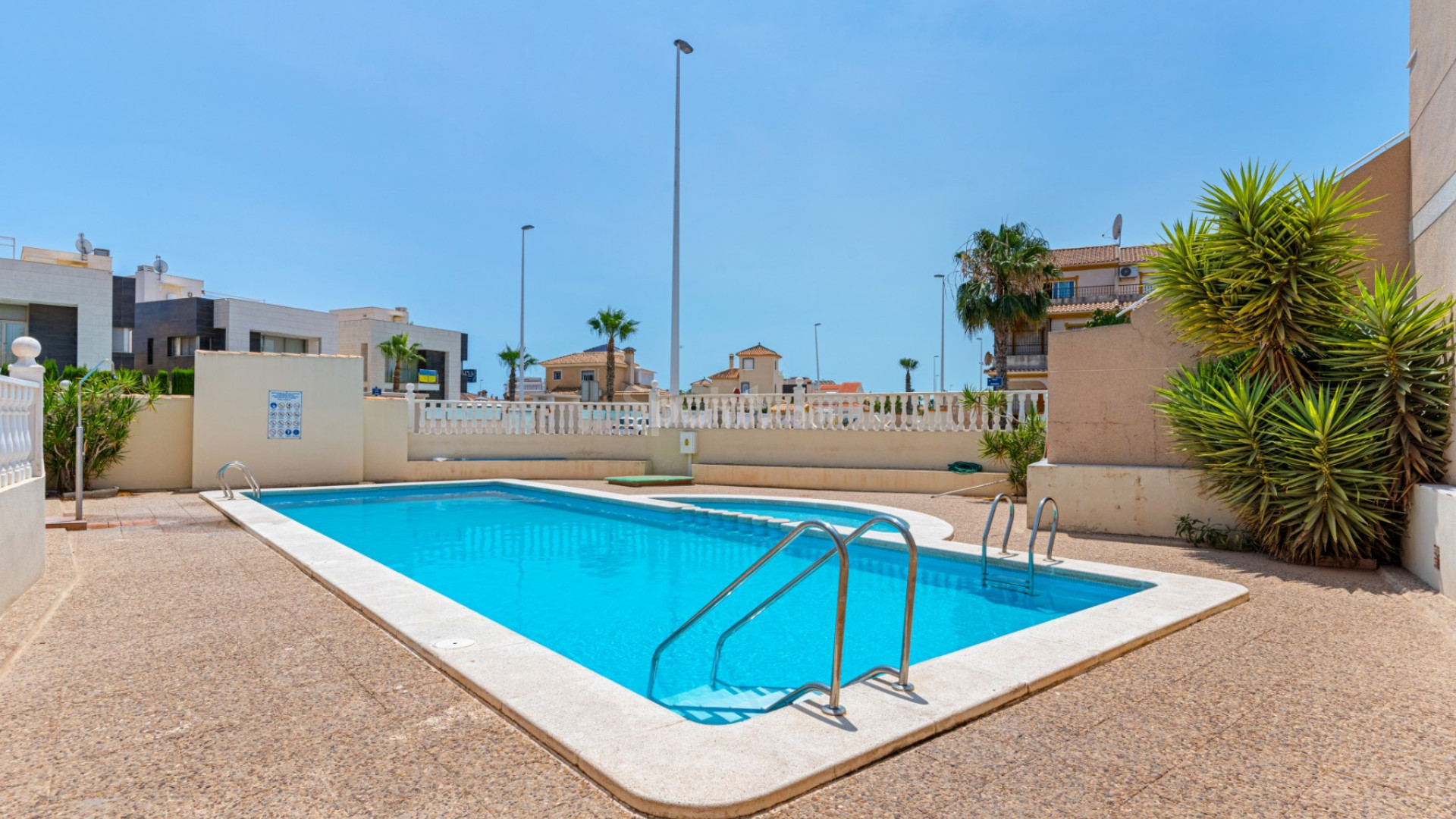 Resale - Apartment -
Orihuela Costa - La Zenia