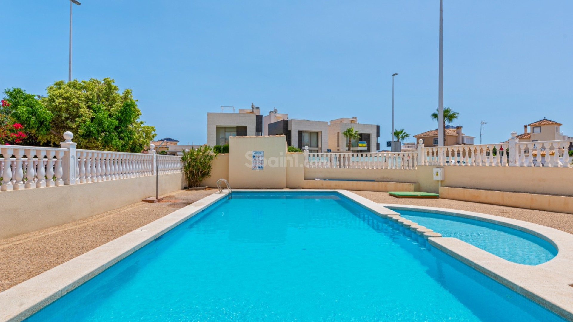 Resale - Apartment -
Orihuela Costa - La Zenia