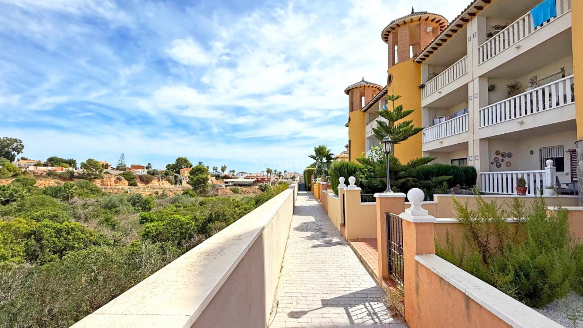 Resale - Apartment -
Orihuela Costa - Lomas de Cabo Roig