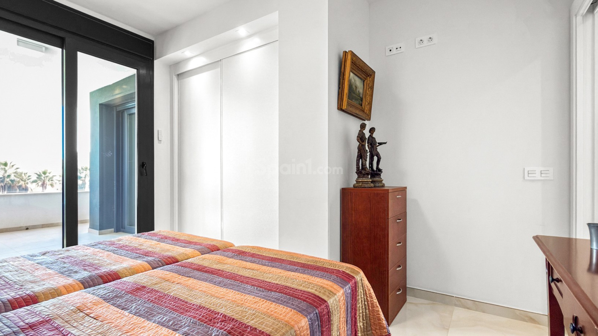 Resale - Apartment -
Orihuela Costa - Los Altos
