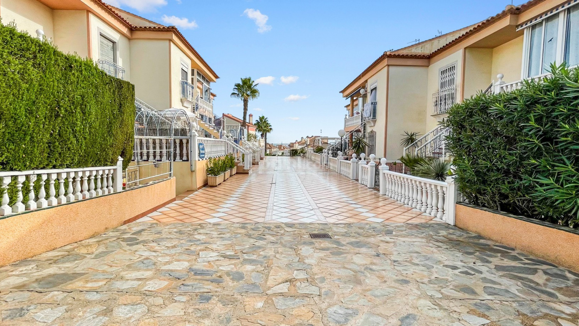Resale - Apartment -
Orihuela Costa - Los Altos *