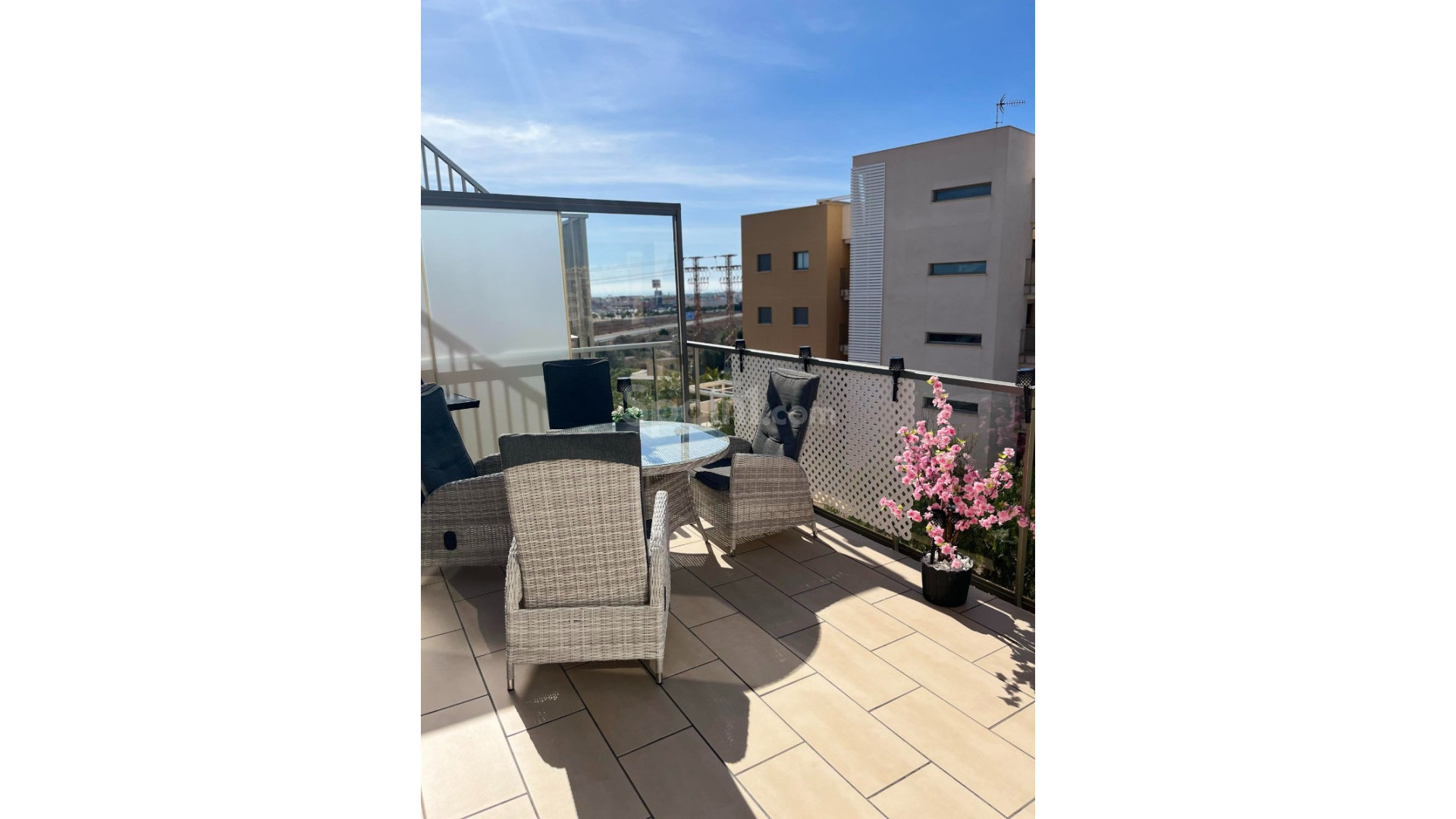 Resale - Apartment -
Orihuela Costa - Los Dolses