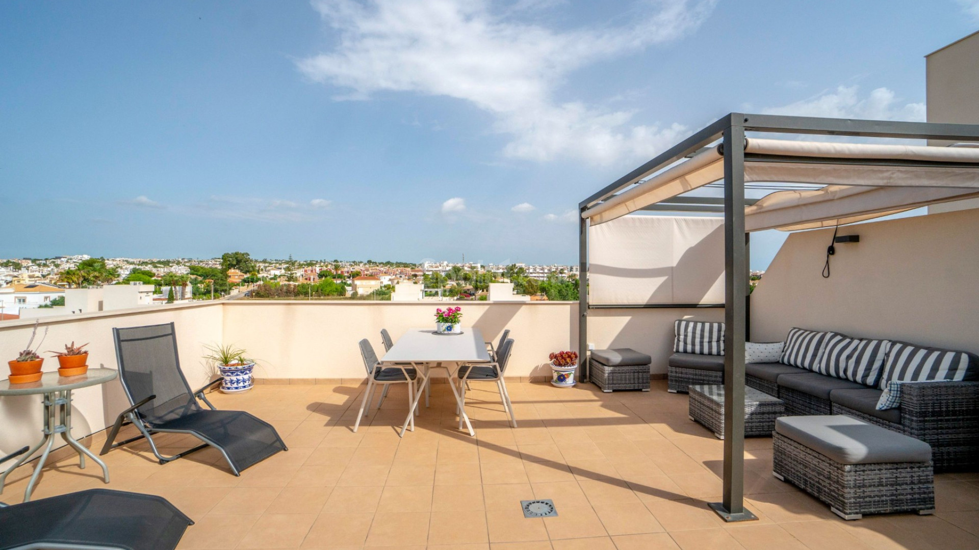 Resale - Apartment -
Orihuela Costa - Los Dolses