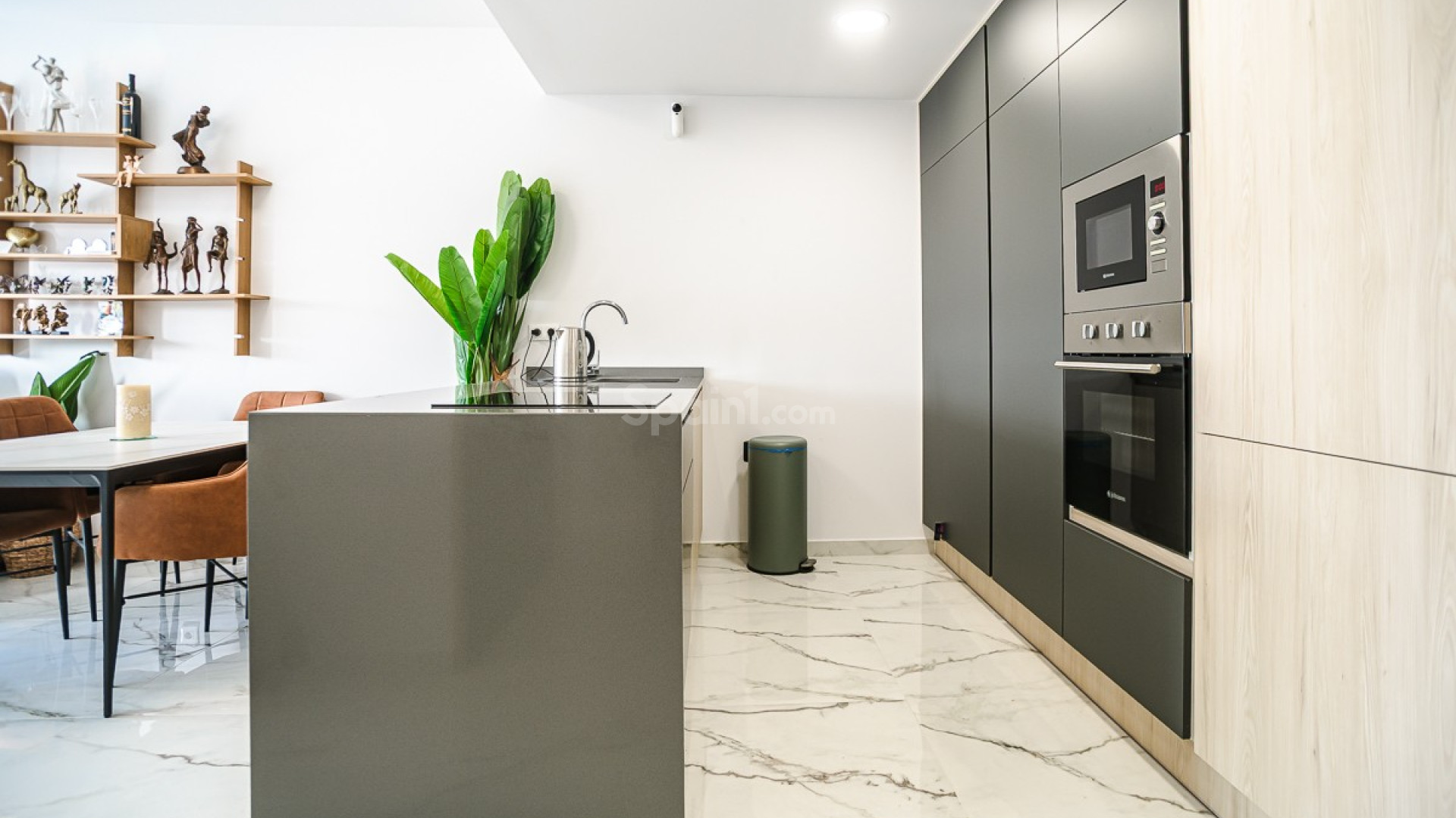 Resale - Apartment -
ORIHUELA COSTA - Orihuela Costa