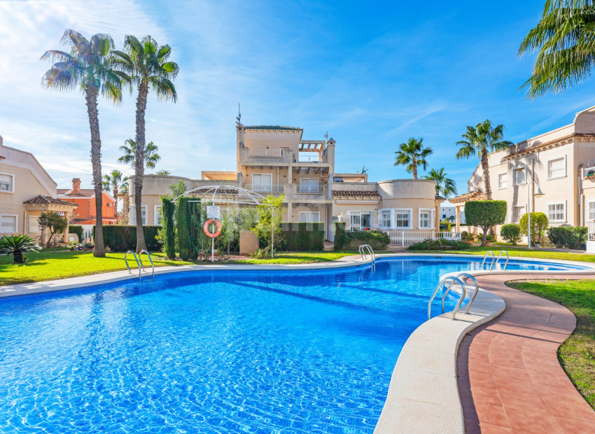 Resale - Apartment -
Orihuela Costa - Playa Flamenca