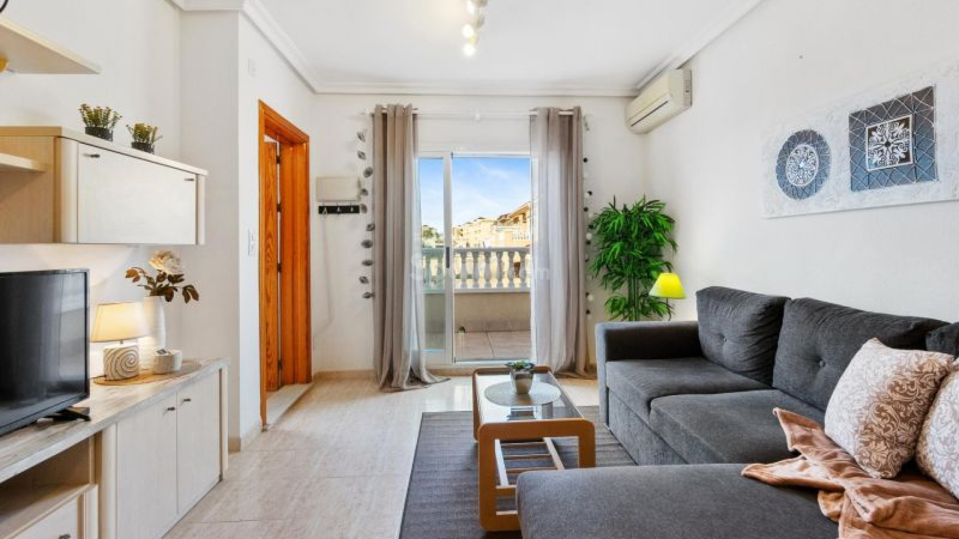 Resale - Apartment -
Orihuela Costa - Playa Flamenca