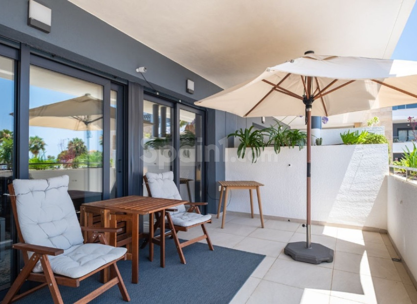 Resale - Apartment -
Orihuela Costa - Playa Flamenca