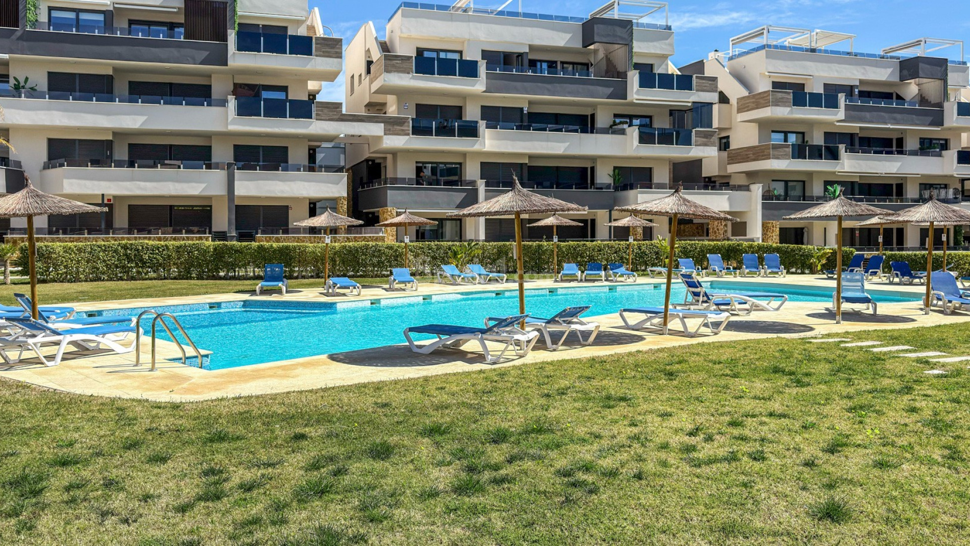 Resale - Apartment -
Orihuela Costa - Playa Flamenca
