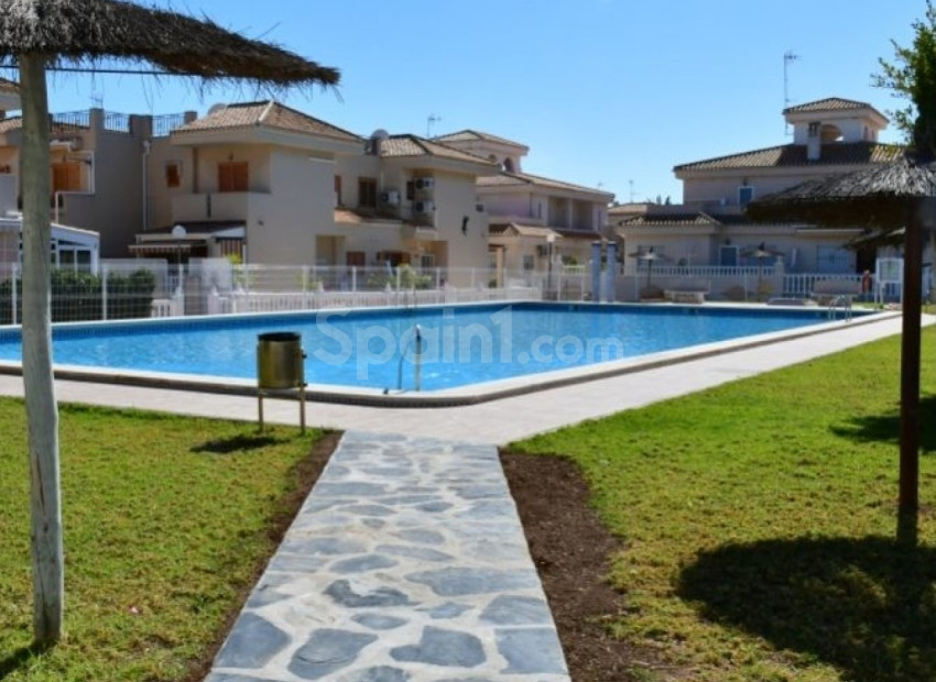 Resale - Apartment -
Orihuela Costa - Playa Flamenca