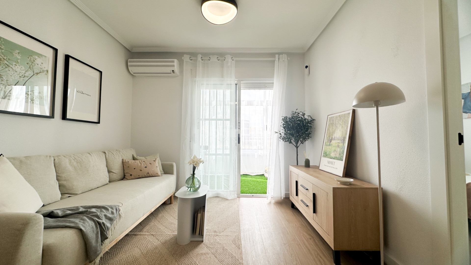 Resale - Apartment -
Orihuela Costa - Playa Flamenca