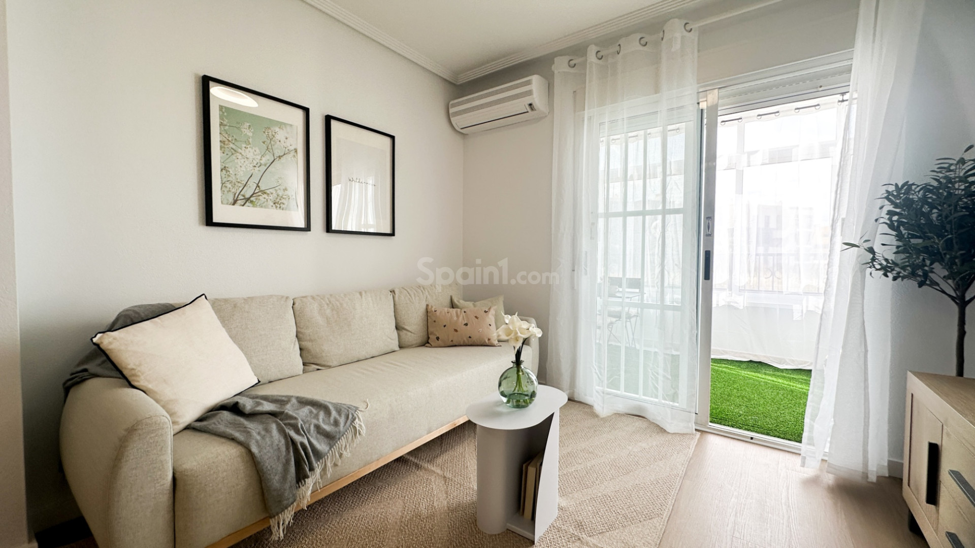 Resale - Apartment -
Orihuela Costa - Playa Flamenca