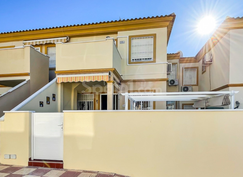Resale - Apartment -
Orihuela Costa - Playa Flamenca