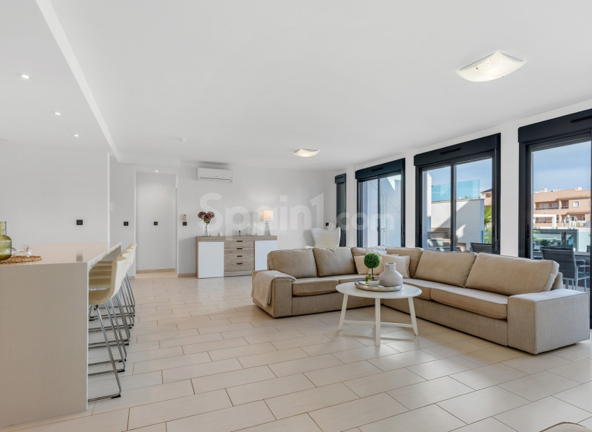 Resale - Apartment -
Orihuela Costa - Punta Prima