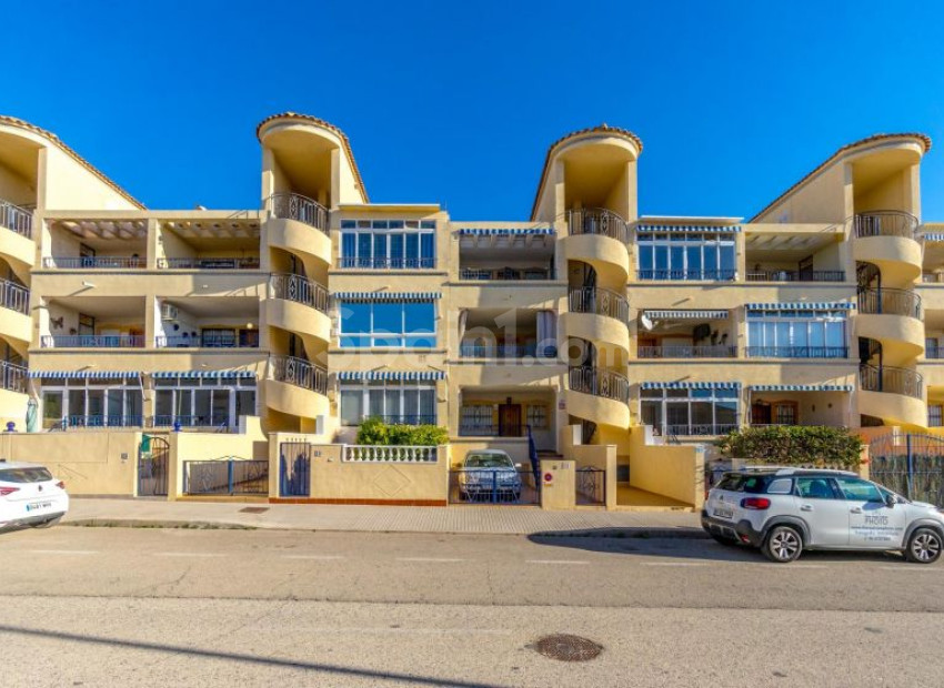 Resale - Apartment -
Orihuela Costa - Punta Prima