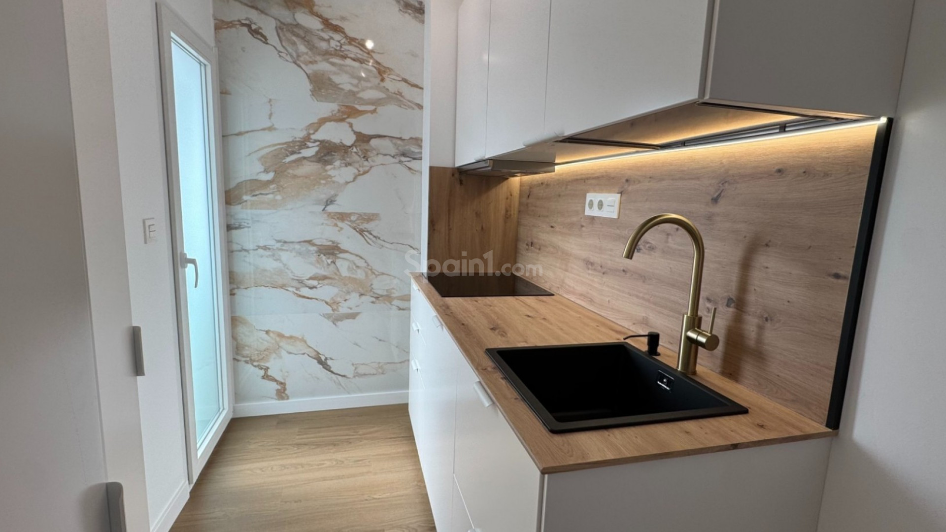 Resale - Apartment -
Orihuela Costa - Punta Prima