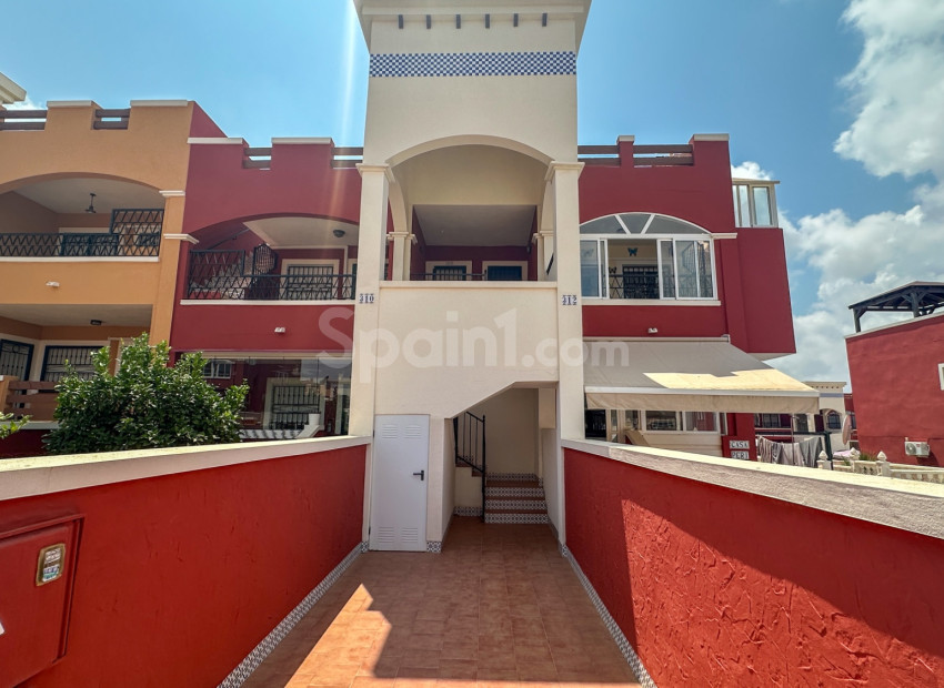 Resale - Apartment -
Orihuela Costa - Punta Prima