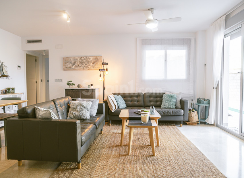 Resale - Apartment -
ORIHUELA COSTA - Villamartín-Las Filipinas