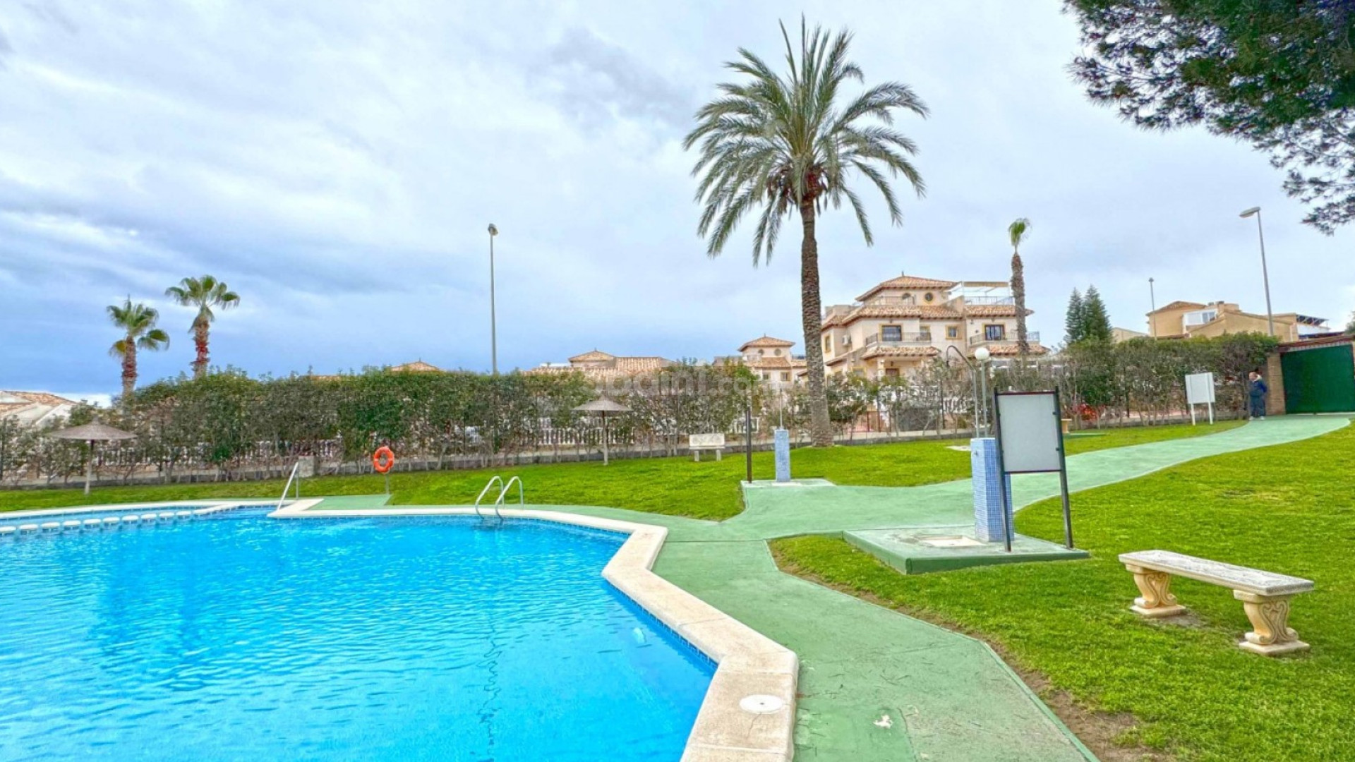 Resale - Apartment -
Orihuela Costa - Villamartín
