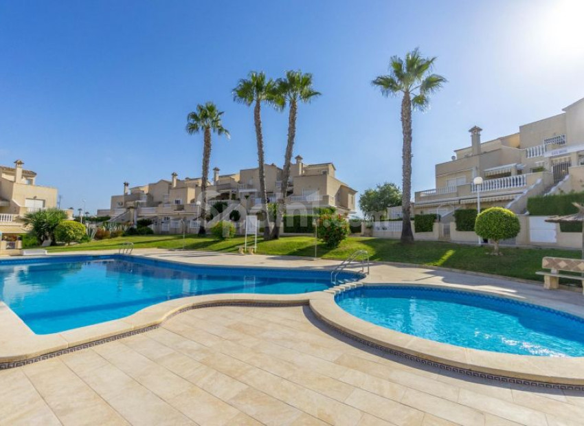 Resale - Apartment -
Orihuela Costa