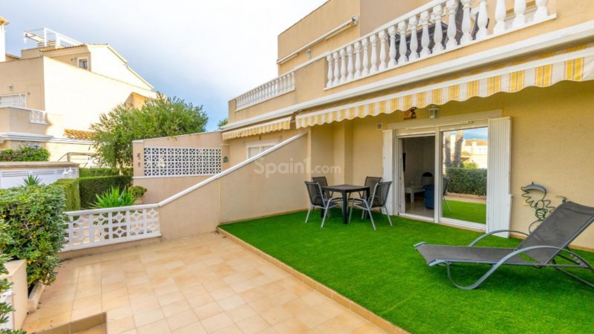 Resale - Apartment -
Orihuela Costa