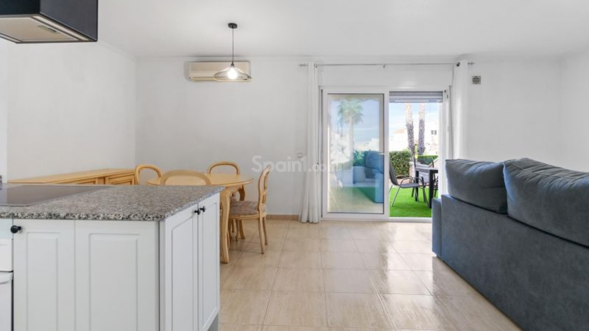 Resale - Apartment -
Orihuela Costa