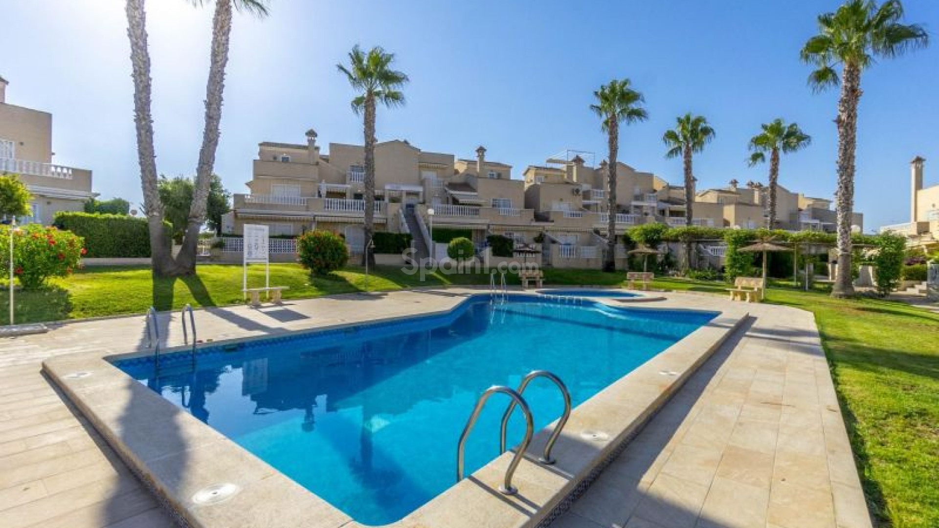 Resale - Apartment -
Orihuela Costa