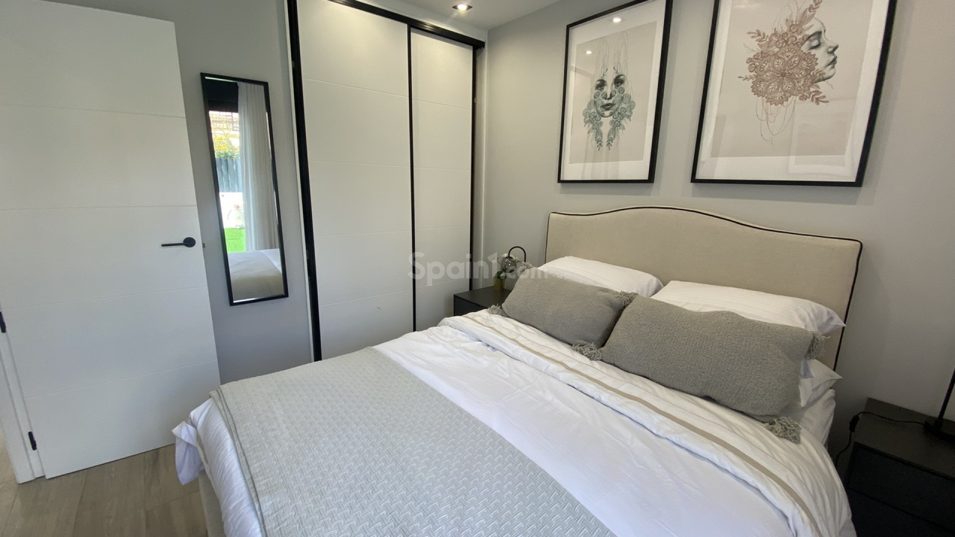 Resale - Apartment -
Orihuela Costa