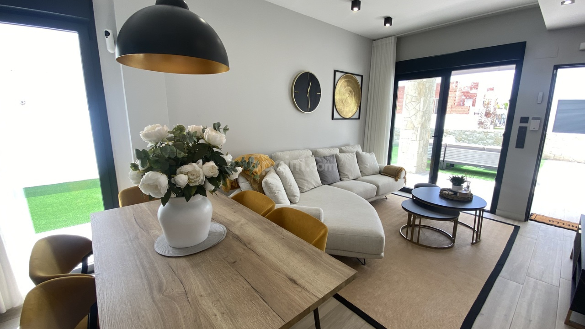 Resale - Apartment -
Orihuela Costa